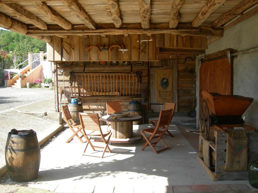 Le Clos Fleuri Caumont  Εξωτερικό φωτογραφία